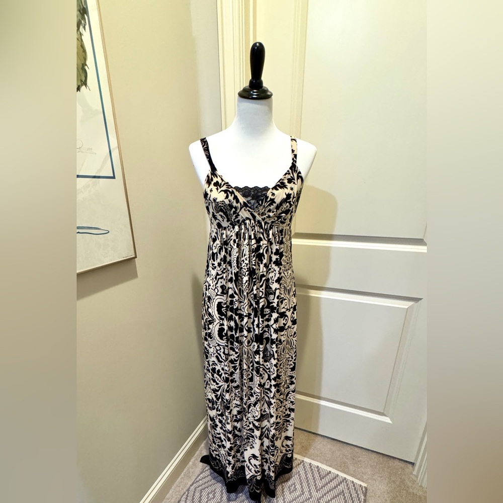 Elegant In Bloom by Jonquil Black and Cream Maxi Nightgown